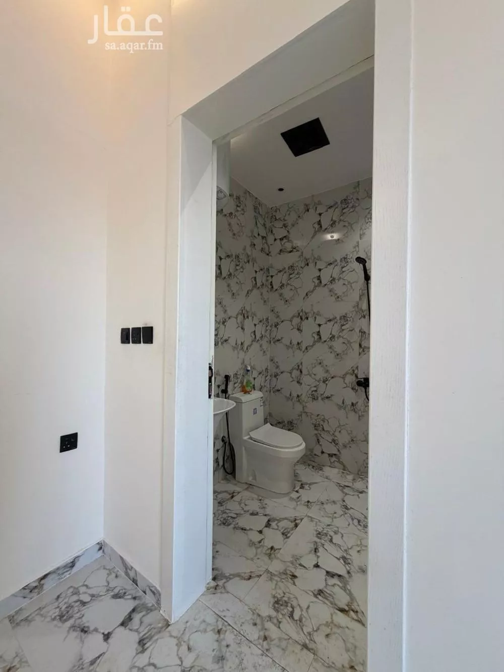 شقة 3 غرف في عكاظ 1