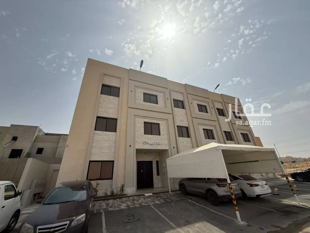 5 bedroom apartment in Dhahrat Laban 1