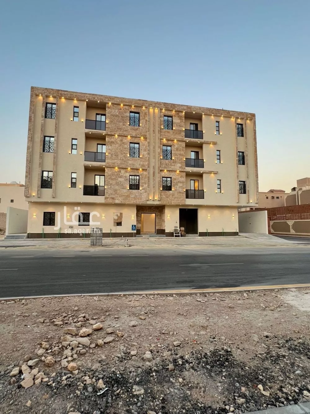 4 bedroom apartment in Okaz, Riyadh 9