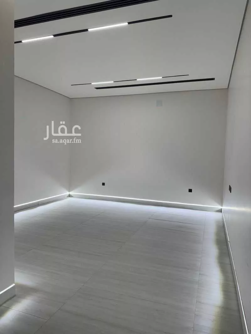 5 bedroom villa in Al Aridh 5