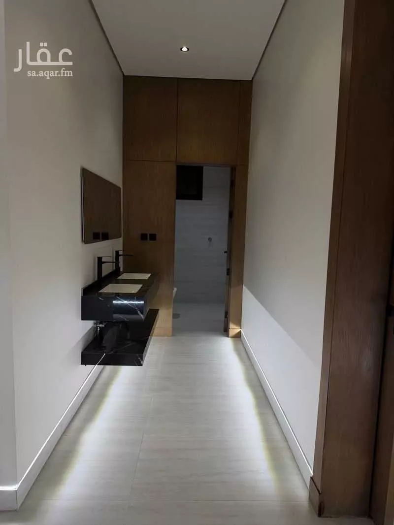 5 bedroom villa in Al Aridh 4