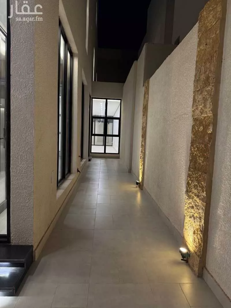 5 bedroom villa in Al Aridh 2