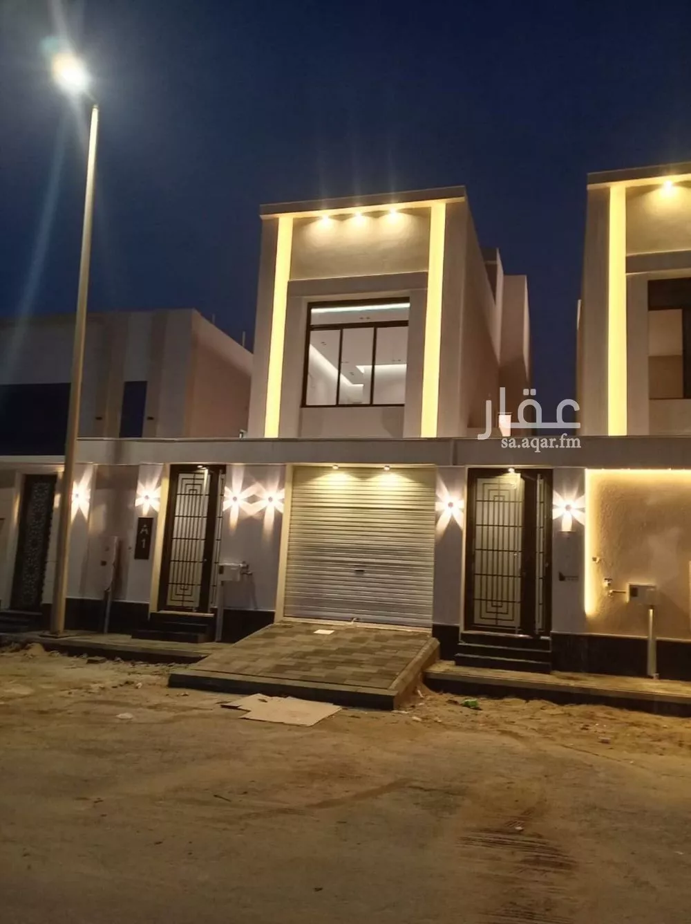 8 bedroom villa in Al Amwaj 3