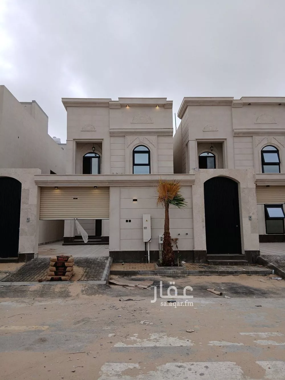 9 bedroom villa in Al Manar 2