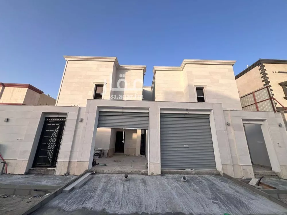 فيلا 9 غرف في ضاحية الملك فهد 3