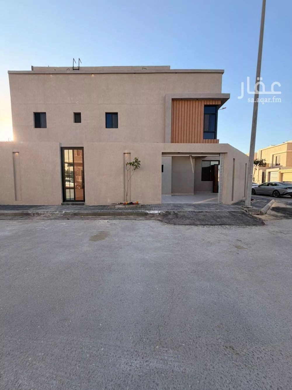 فيلا 8 غرف في الشراع 2