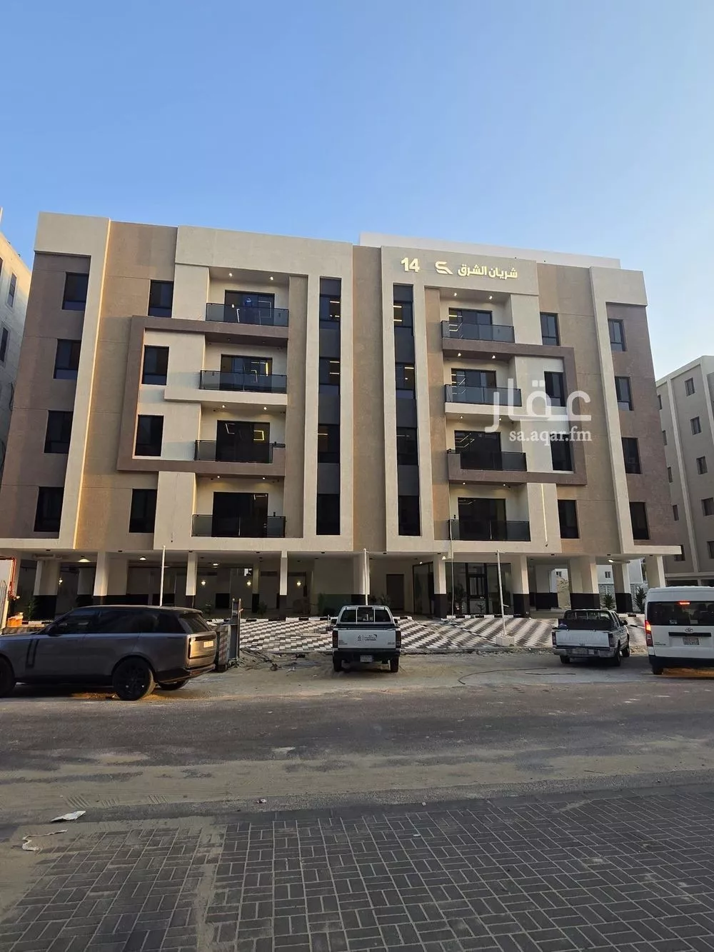 شقة 5 غرف في الحمرا 2