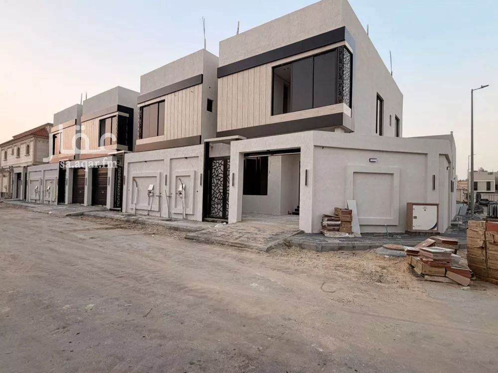 فيلا 8 غرف في الشراع 2