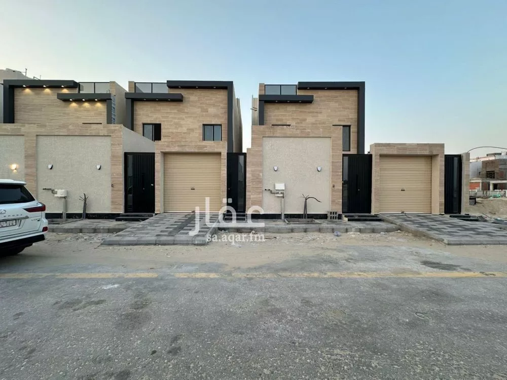 فيلا 9 غرف في الامواج 2