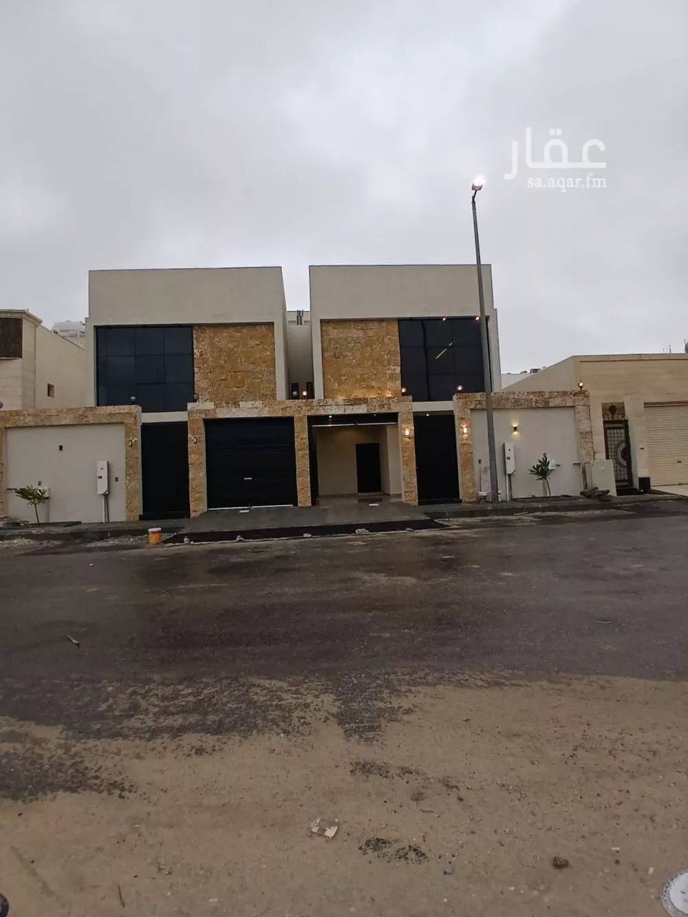 فيلا 8 غرف في ضاحية الملك فهد 2