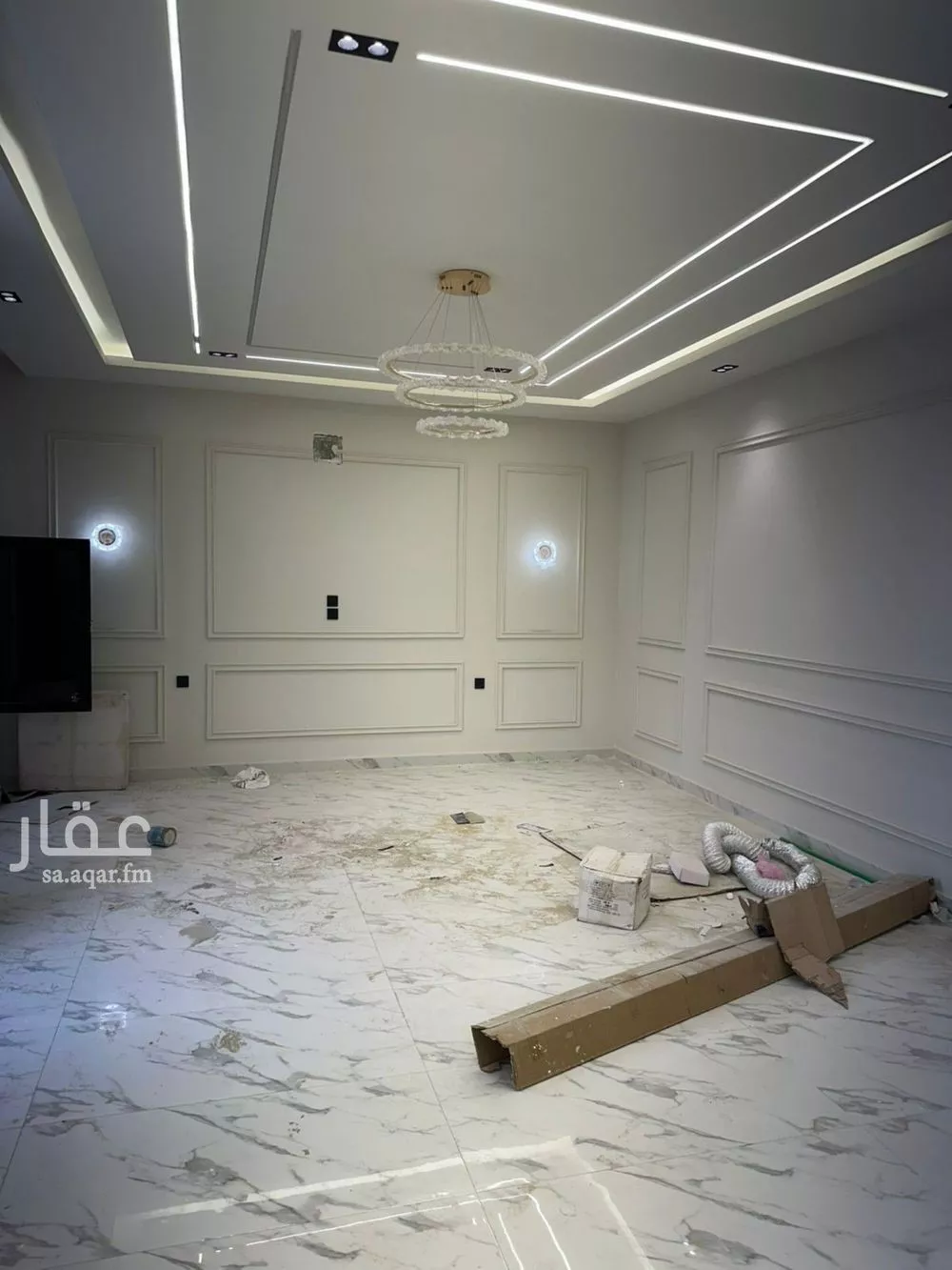 فيلا 9 غرف في الشراع 4