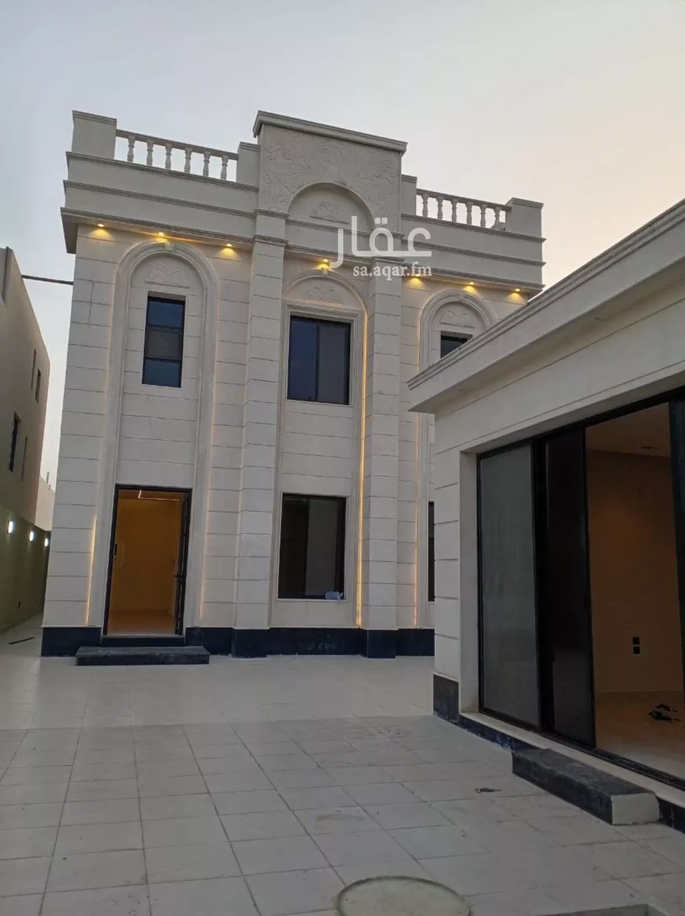 فيلا 9 غرف في اللؤلؤ 5