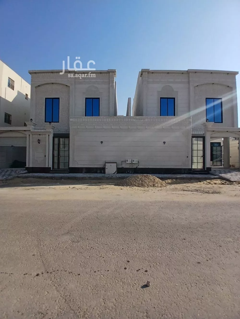 فيلا 8 غرف في ضاحية الملك فهد 1