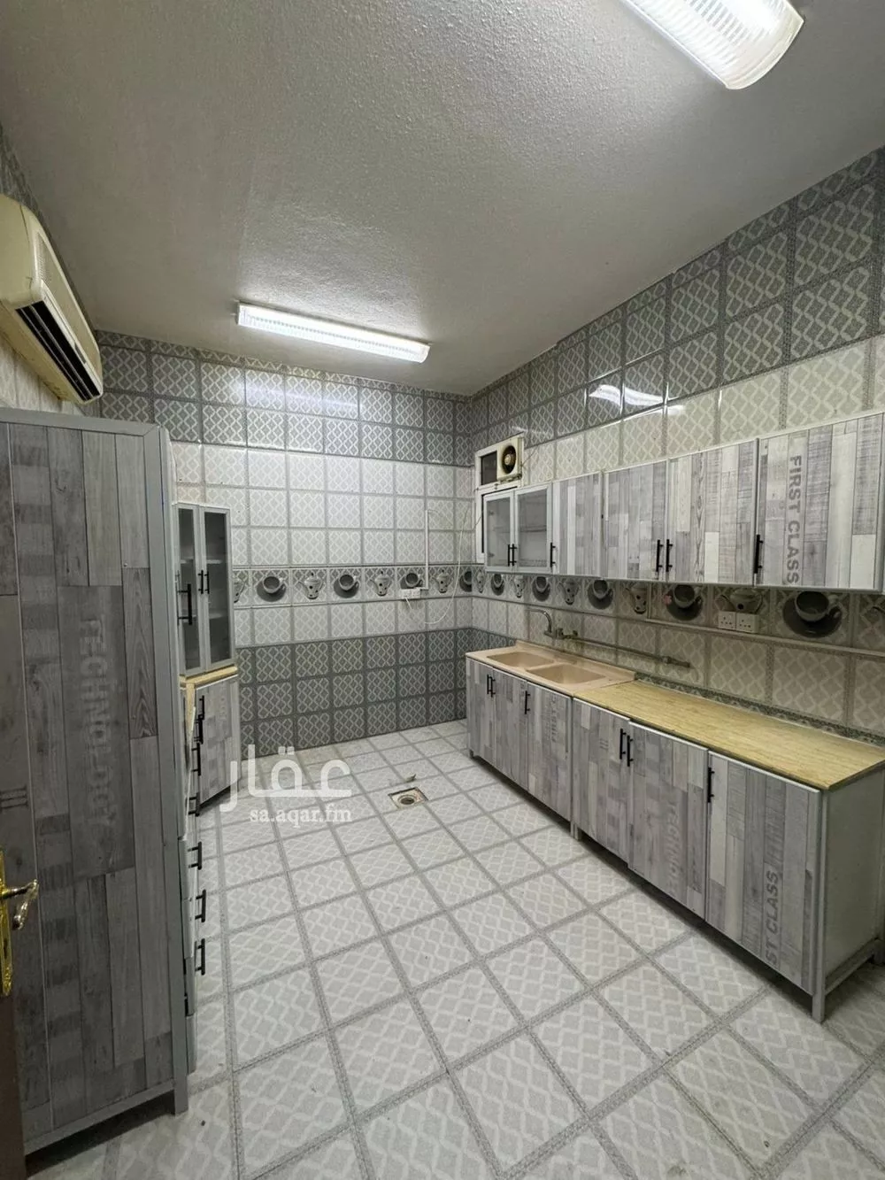 شقة 3 غرف في الشهداء 1