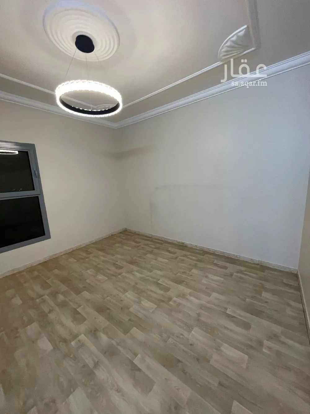 3 bedroom floor in Al Khaleej 4