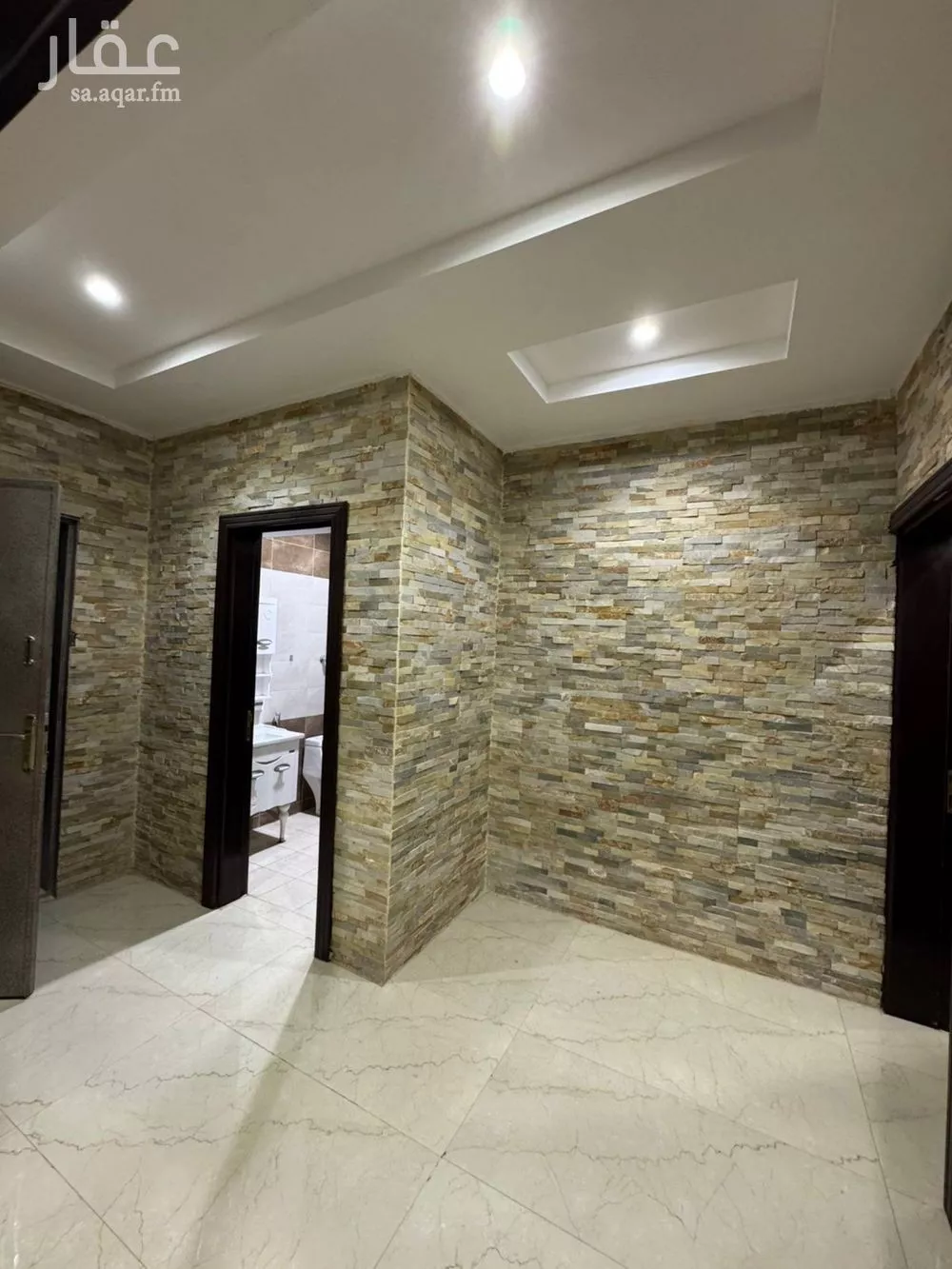 شقة 4 غرف في اشبيلية 2