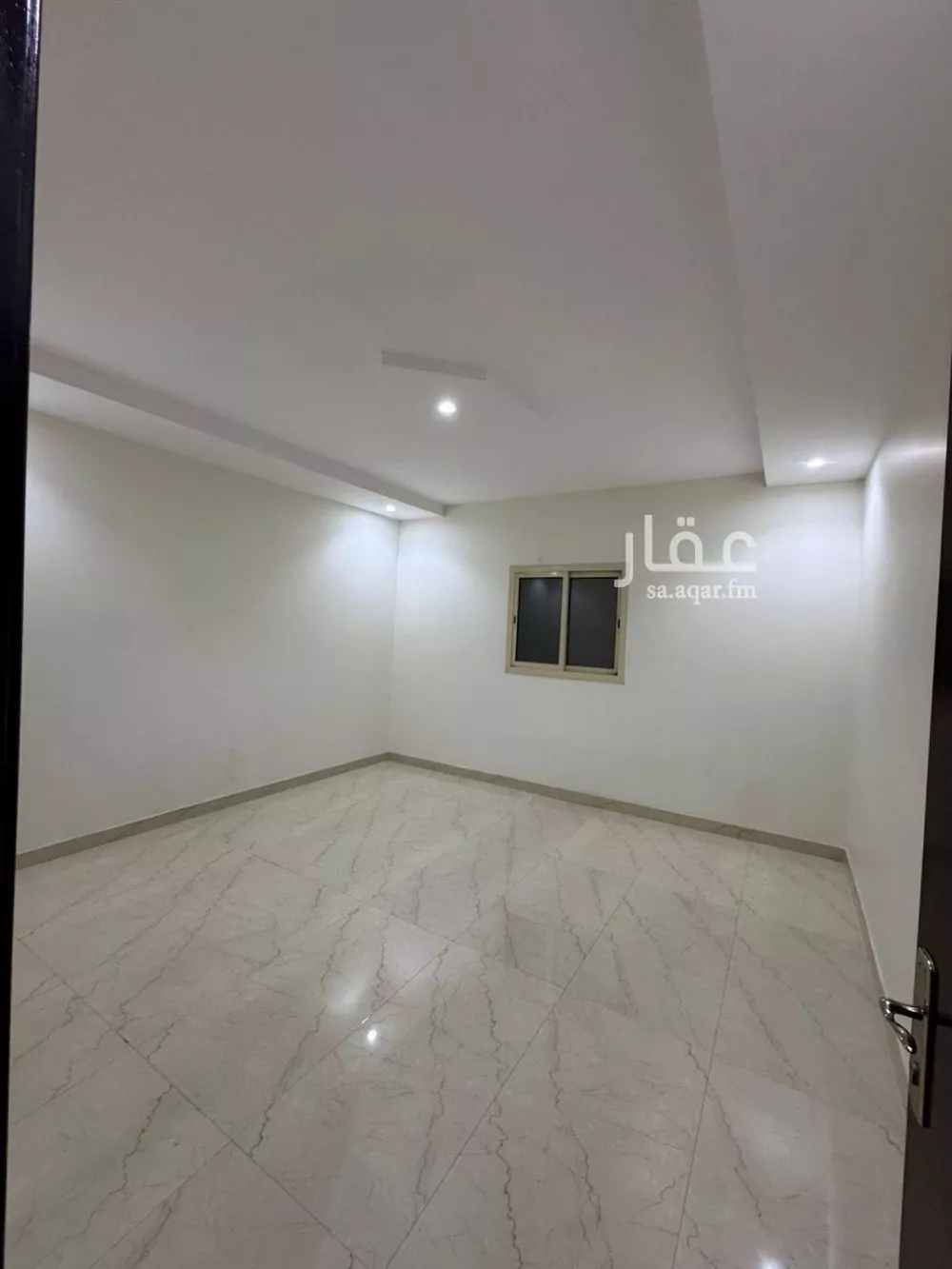 شقة 3 غرف في اشبيلية 3