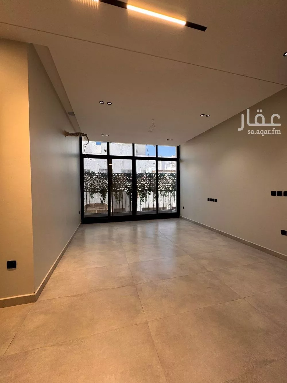 شقة 4 غرف في الزهراء 4