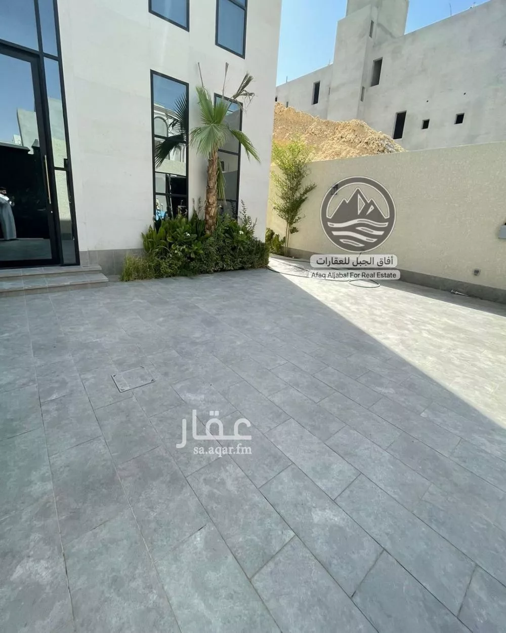 فيلا 7 غرف في النرجس 5