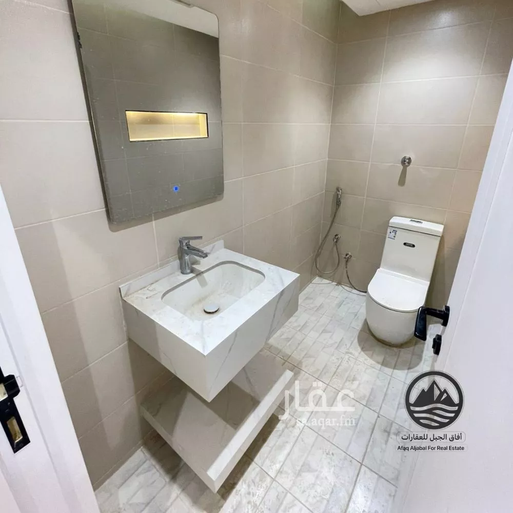 5 bedroom villa in Al Qairawan, Riyadh 12