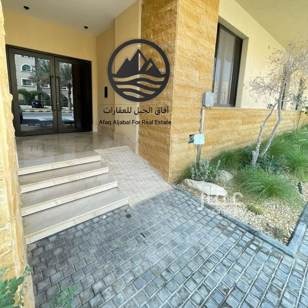 4 bedroom apartment in Qurtubah 2