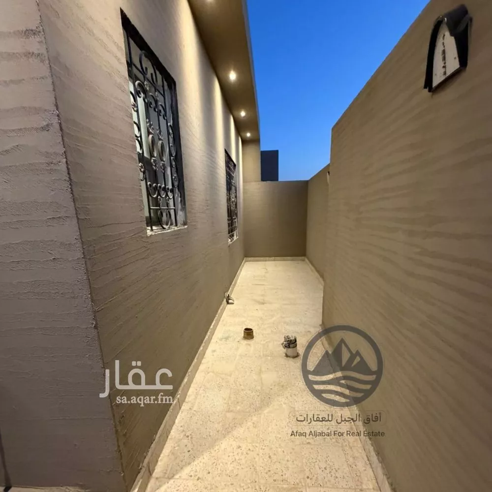 فيلا 10 غرف في النرجس 4