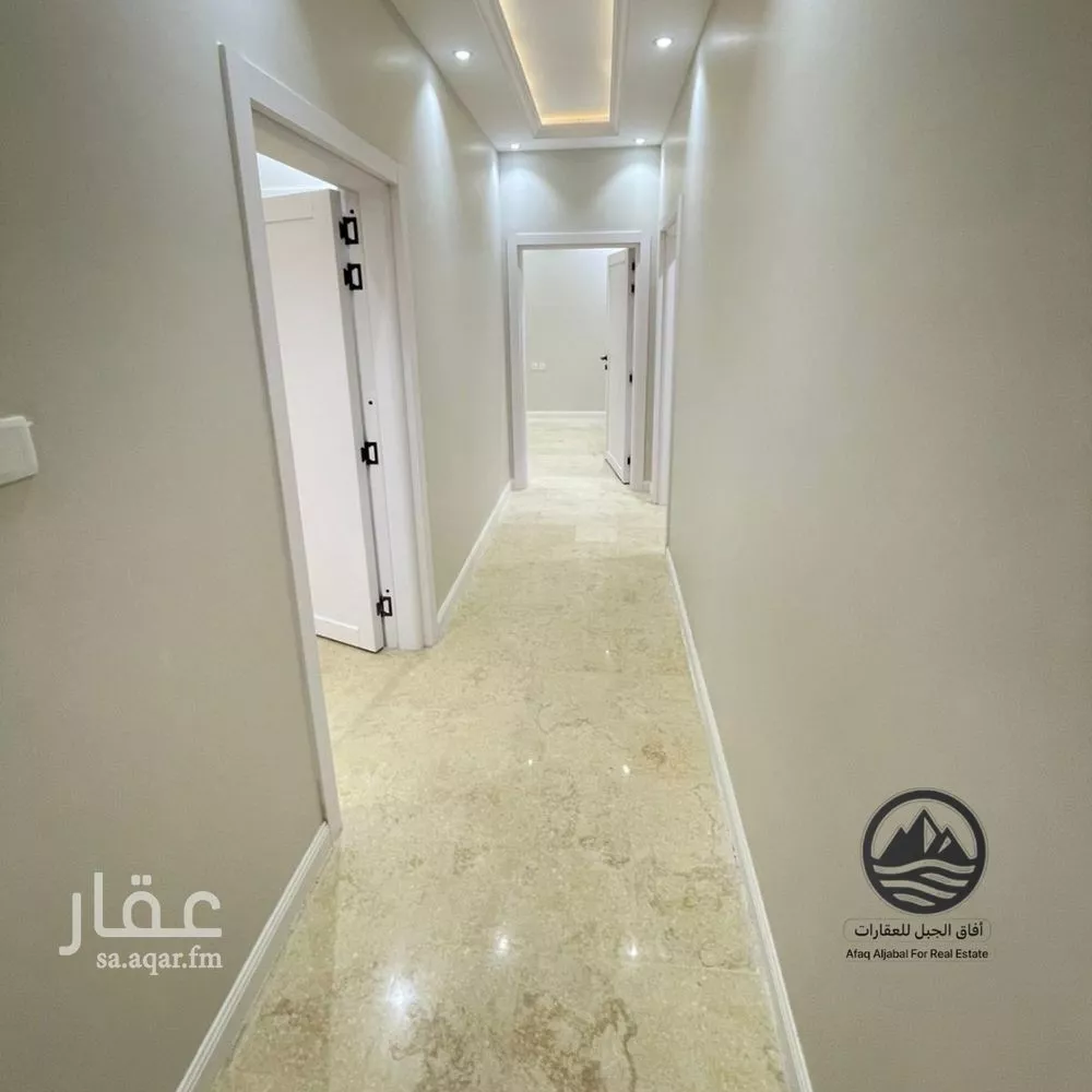 5 bedroom villa in Al Qairawan, Riyadh 14