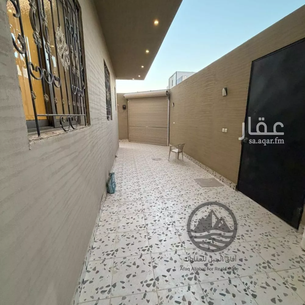 فيلا 10 غرف في النرجس 2