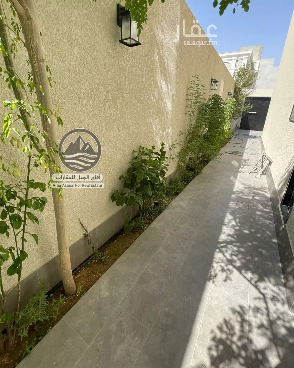 فيلا 7 غرف في النرجس 4