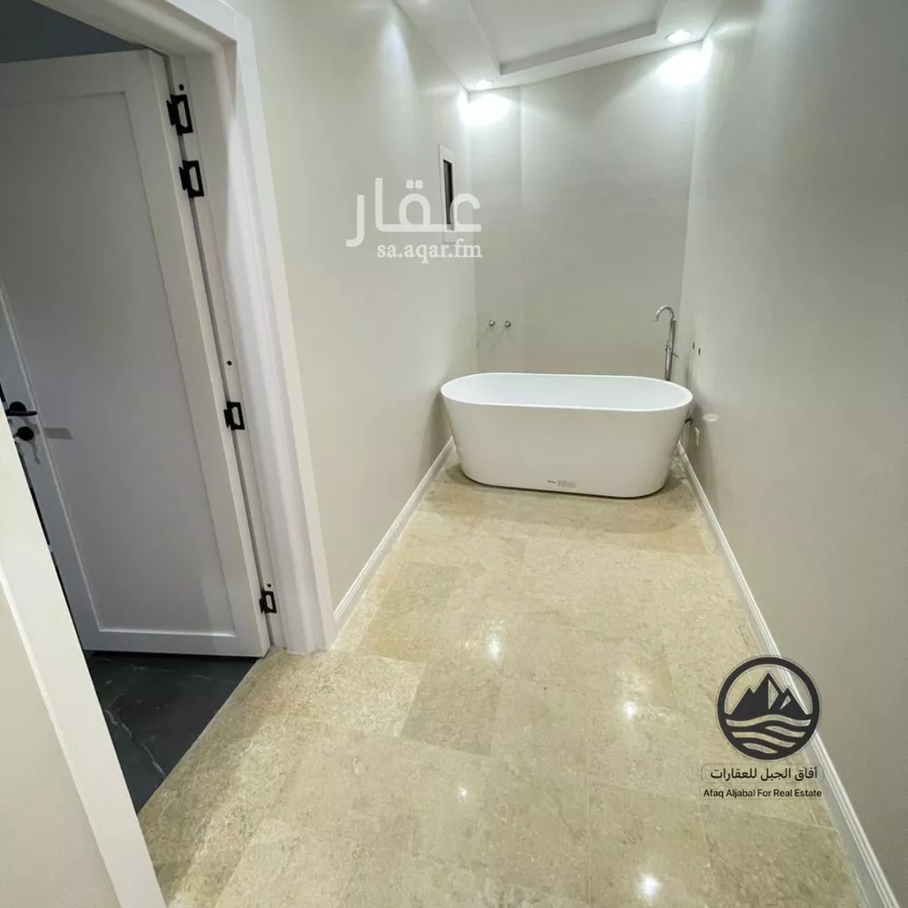 5 bedroom villa in Al Qairawan, Riyadh 21