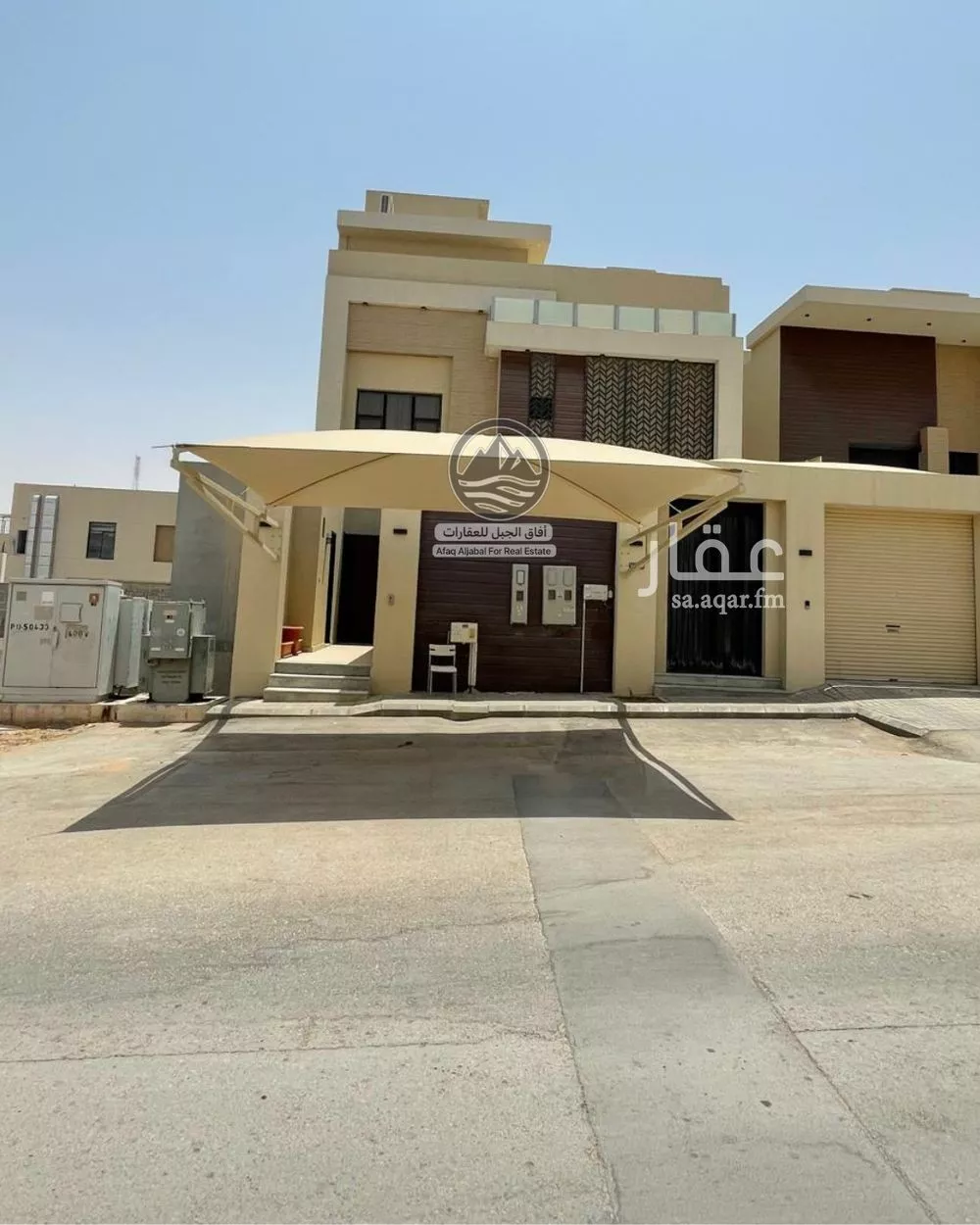 فيلا 8 غرف في النرجس 1