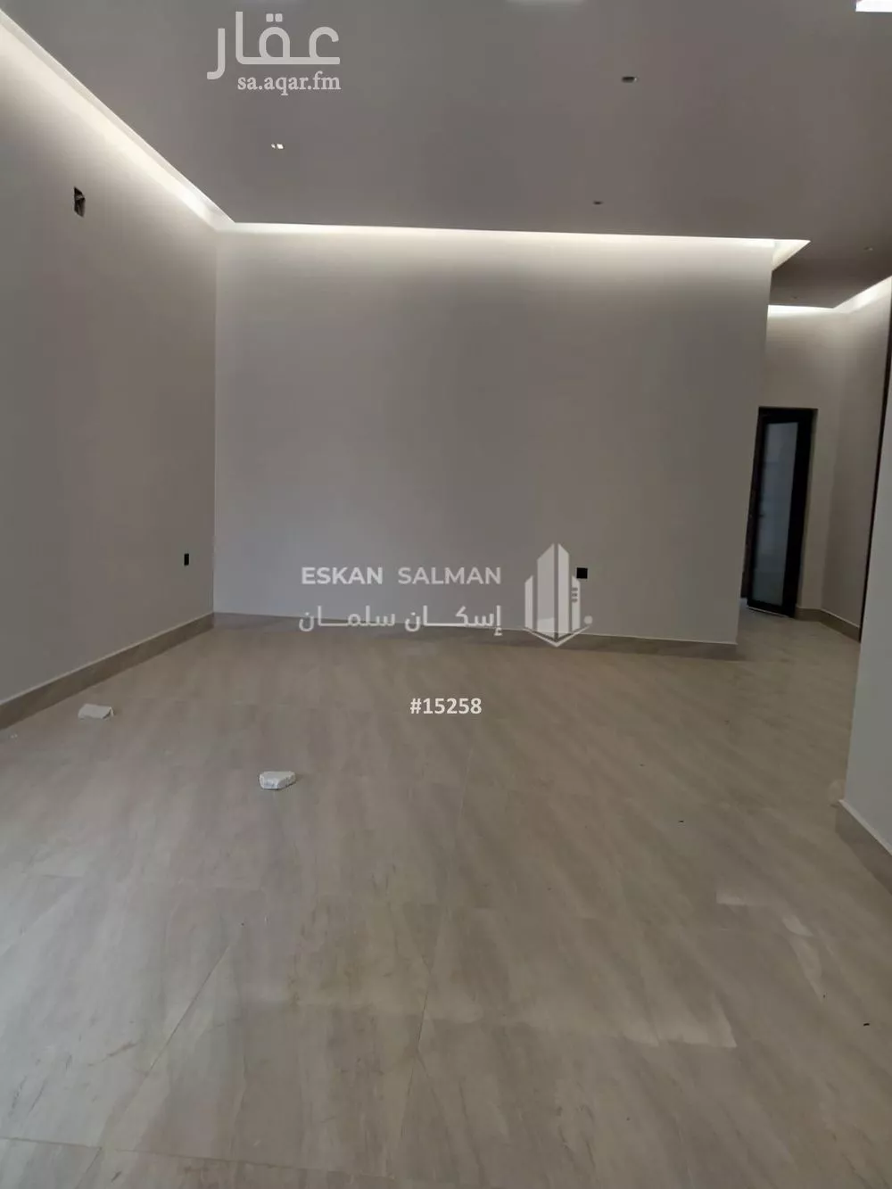 فيلا 9 غرف في ديراب 4