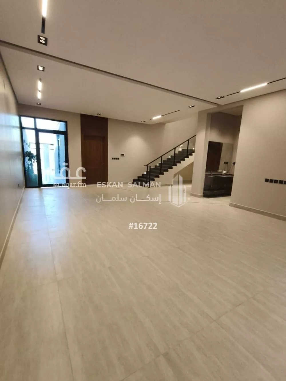 8 bedroom villa in Al Rimal 5