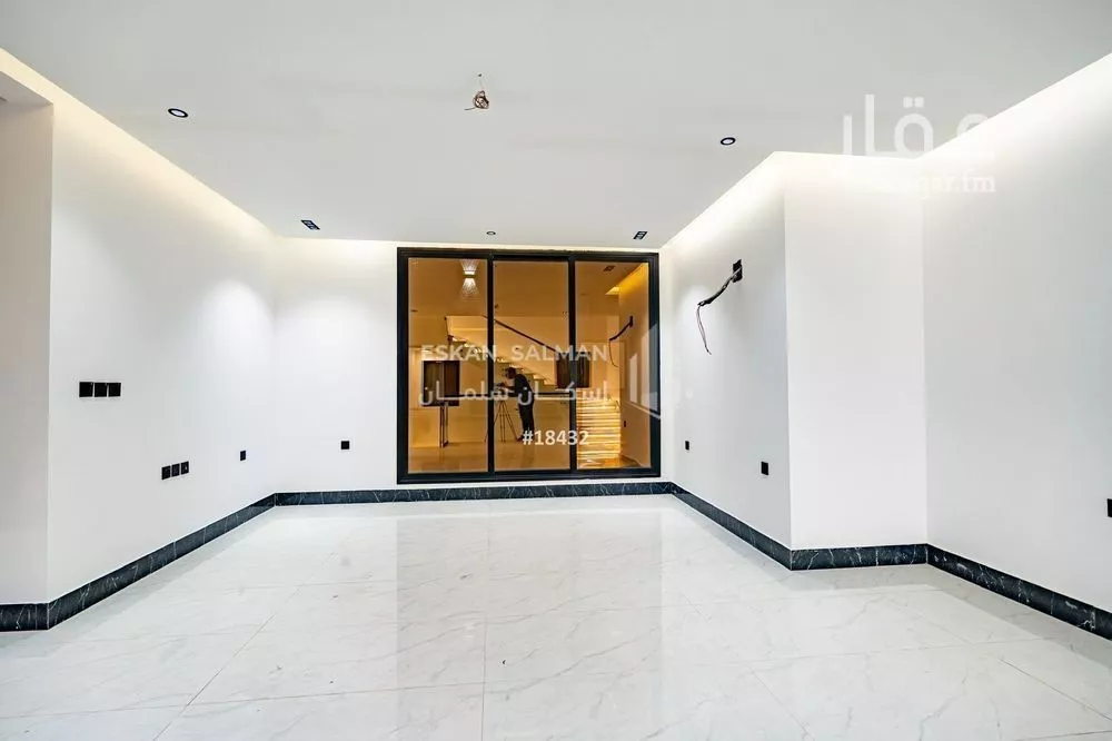 فيلا 9 غرف في الشعلة 3