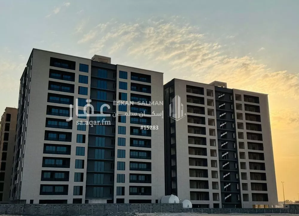 شقة 6 غرف في ضاحية الملك فهد 1