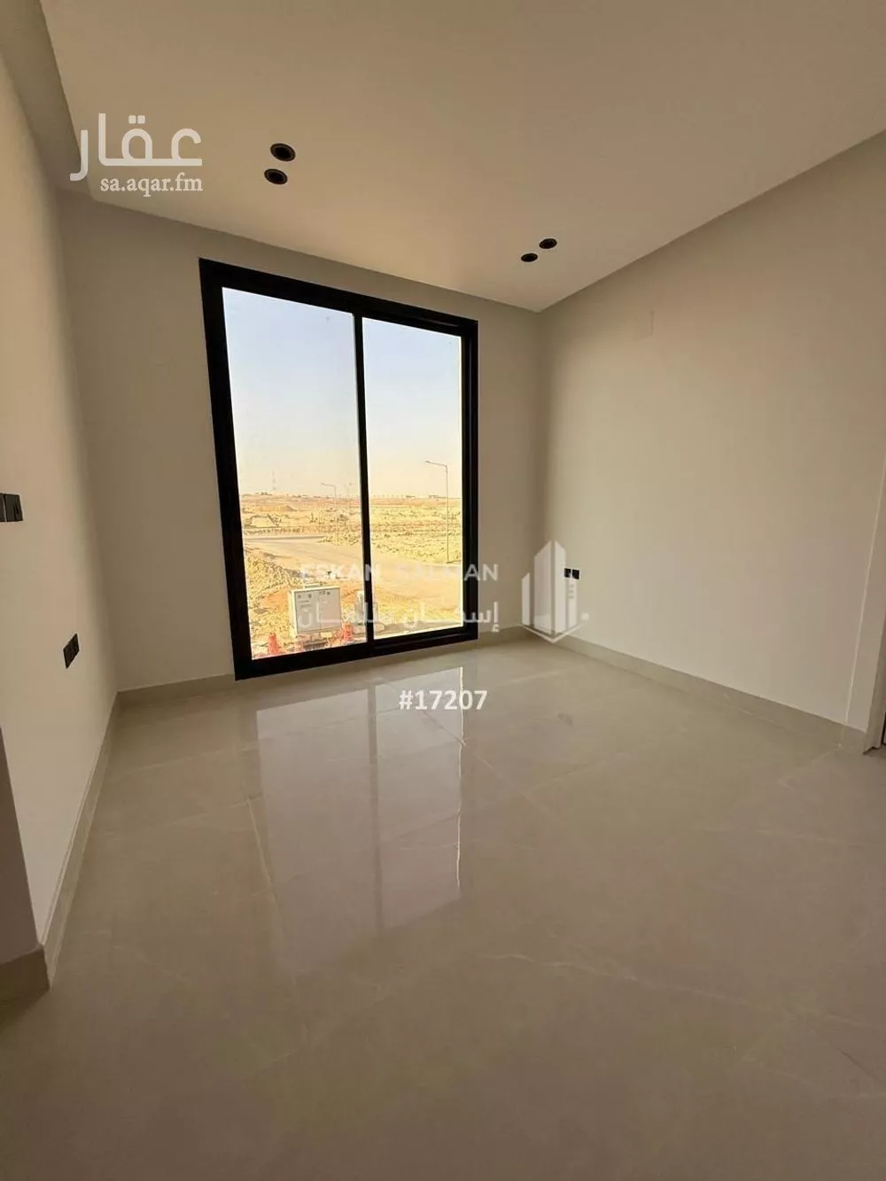 فيلا 9 غرف في الجنادرية 5