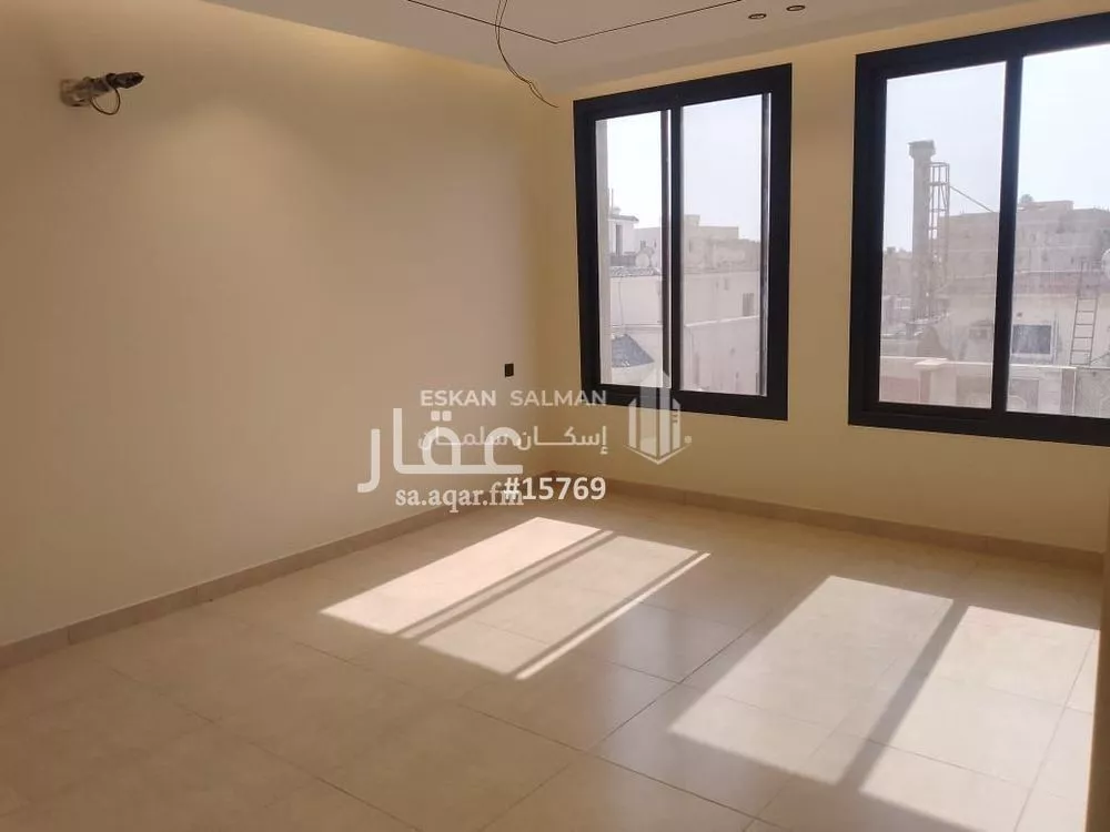 شقة 5 غرف في الصفا 2