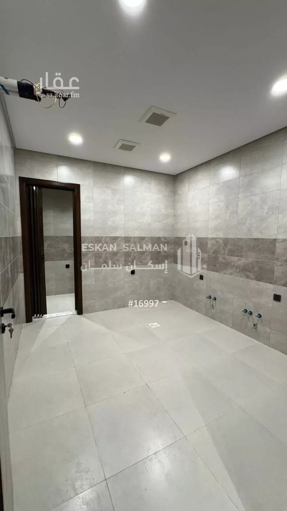 شقة 5 غرف في الواحة 4