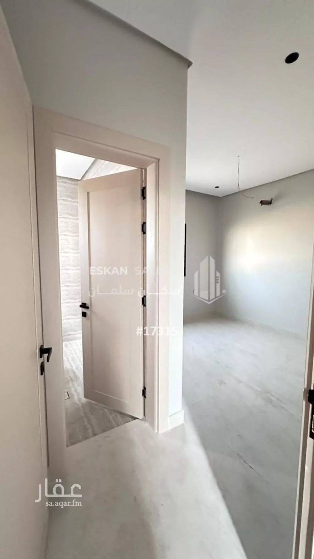 فيلا 7 غرف في العقيق 4