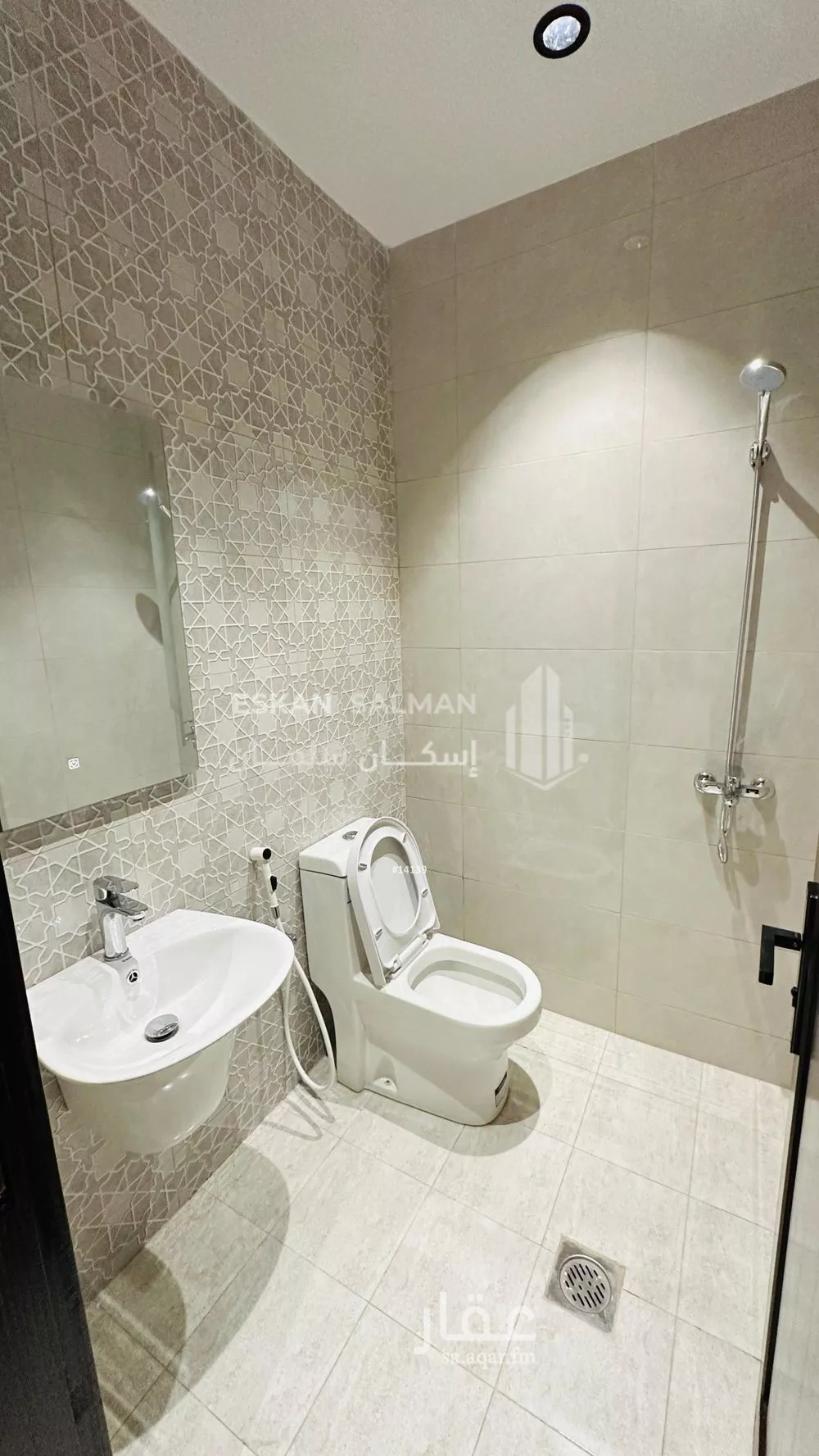 شقة 4 غرف في مشرفة 3