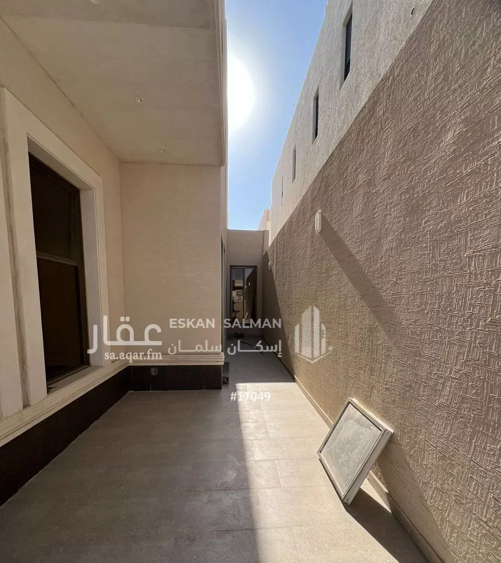 6 bedroom floor in Al Janadriyah 3