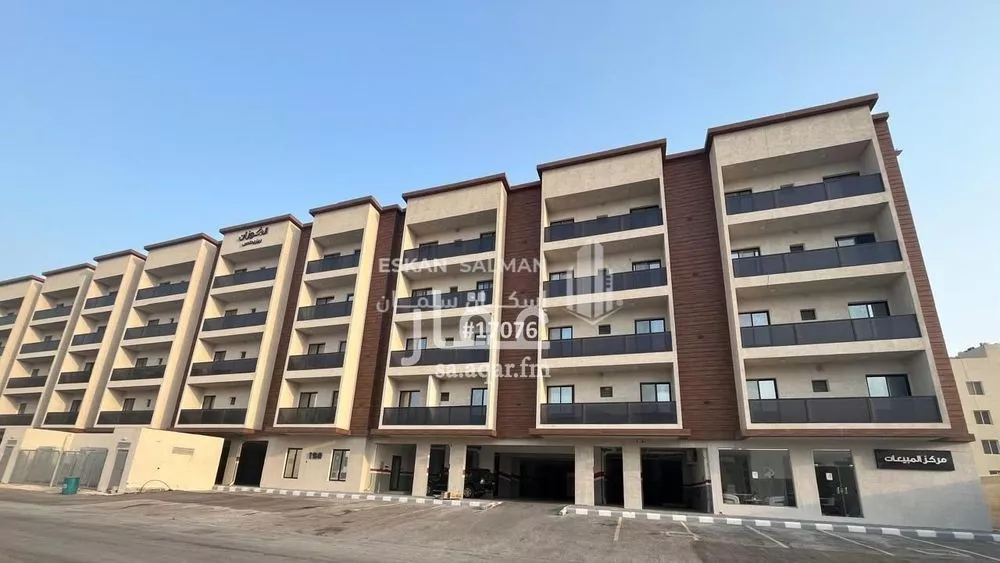 شقة 4 غرف في الحمرا 1