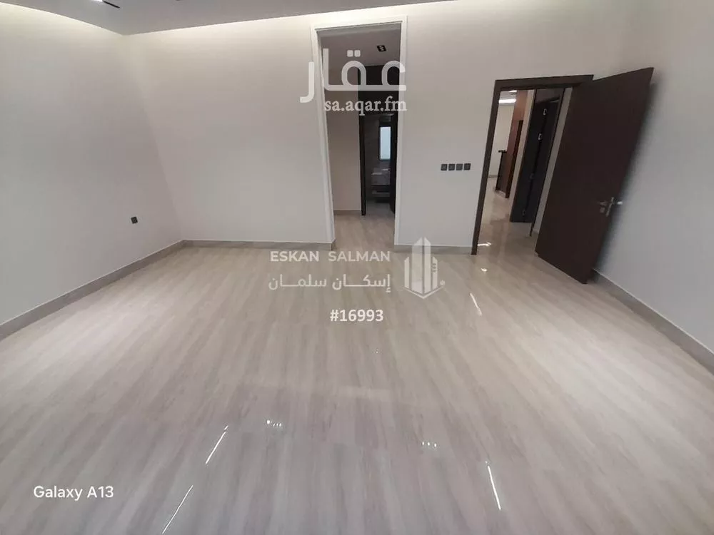 فيلا 12 غرف في الرمال 4