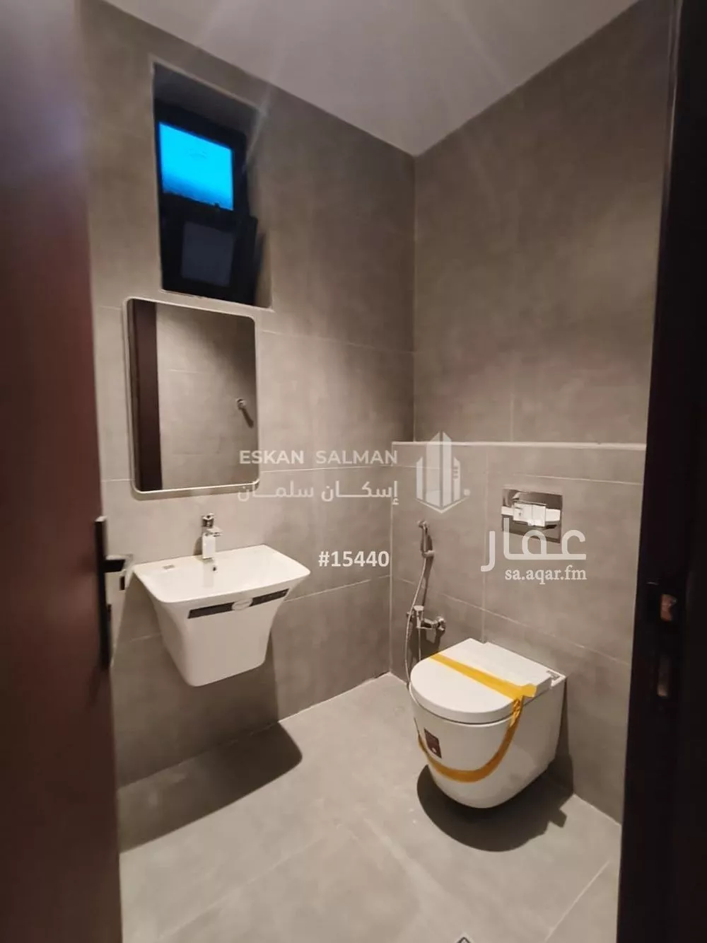 شقة 4 غرف في الرمال 5