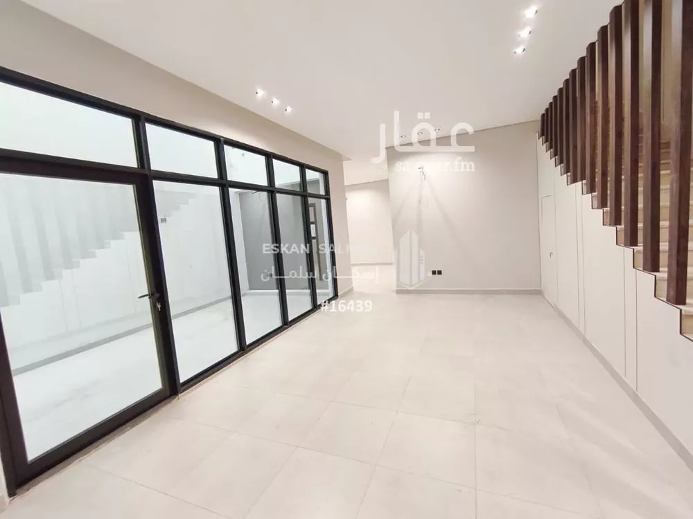 فيلا 7 غرف في العكيشية 4