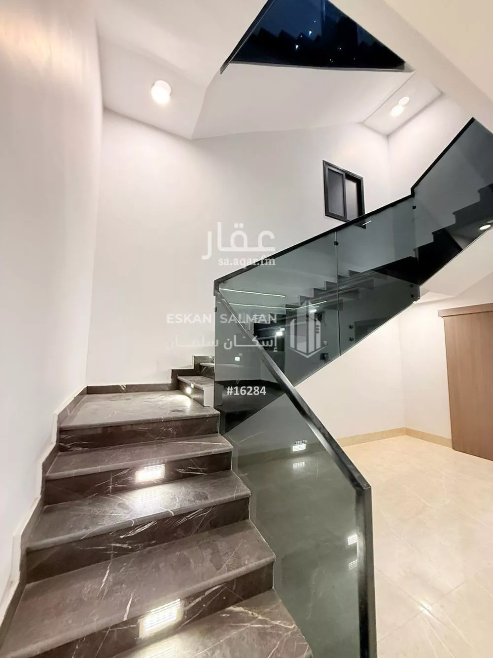 فيلا 9 غرف في الشعلة 3