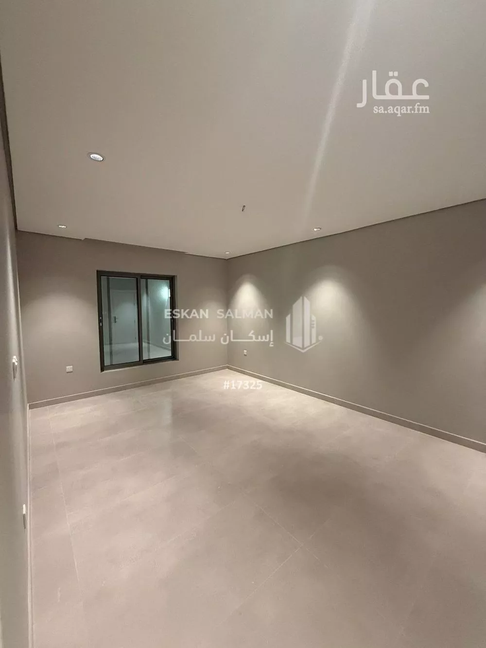 فيلا 7 غرف في الامواج 5