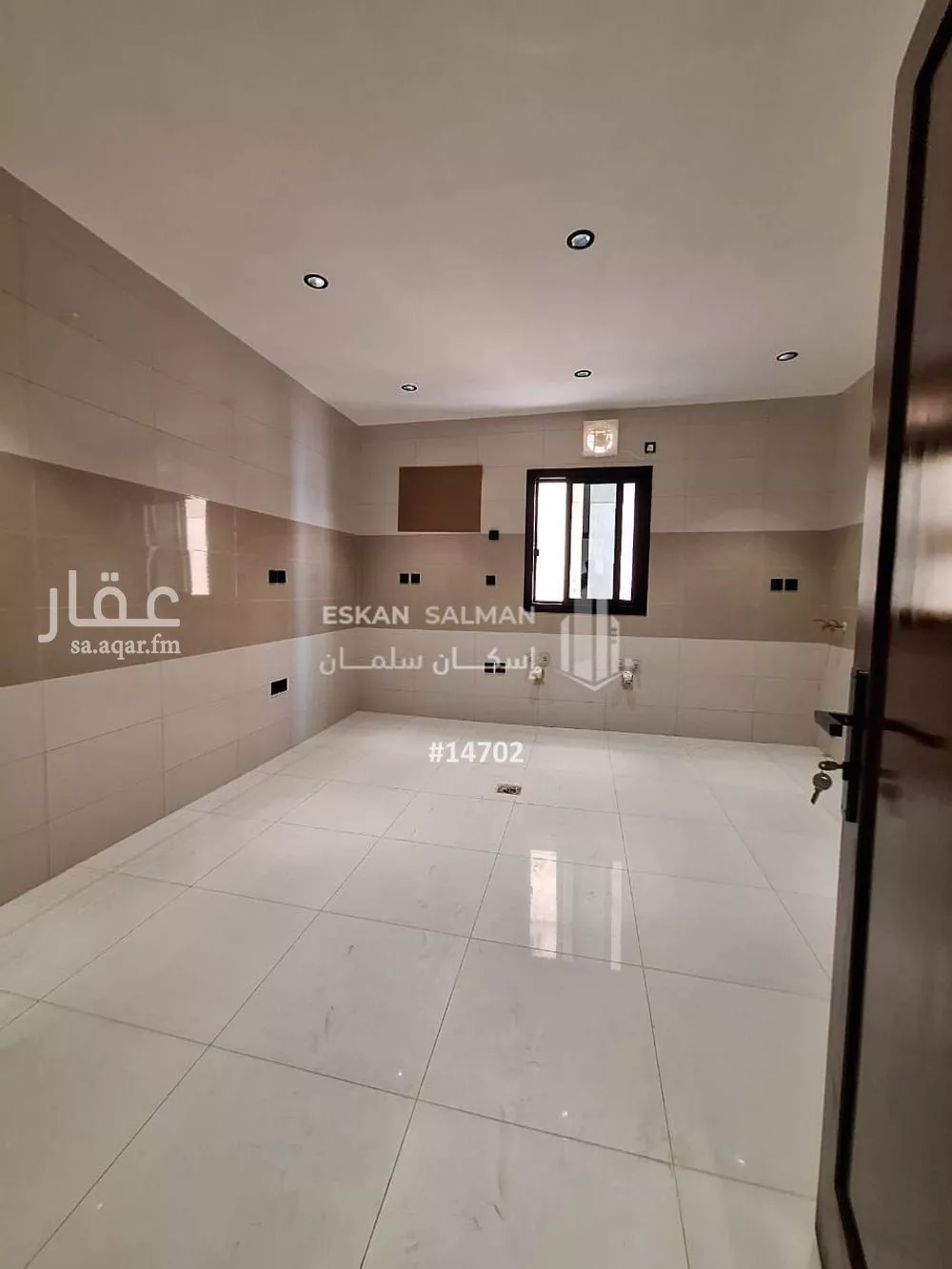 شقة 4 غرف في مشرفة 4