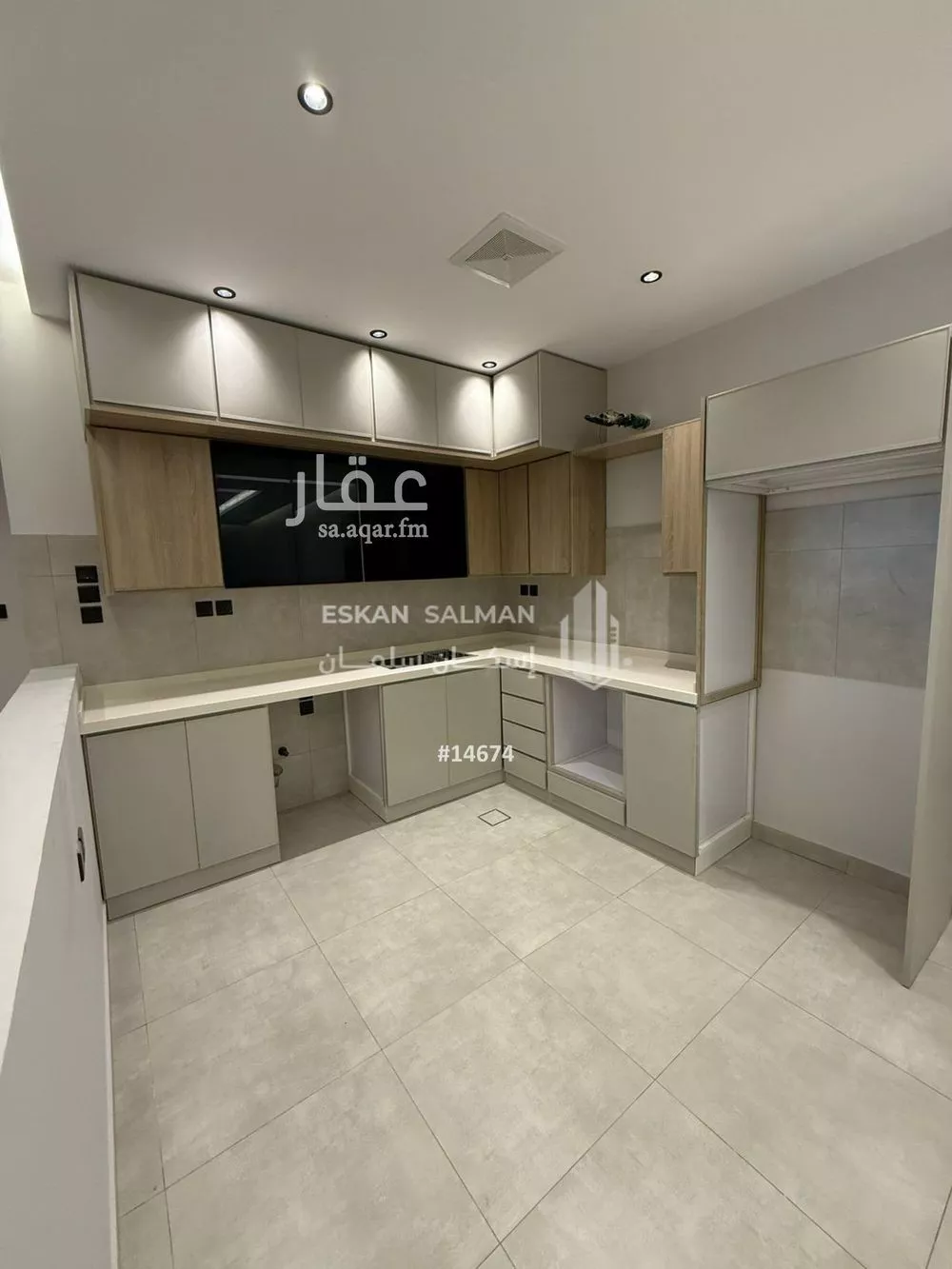 شقة 5 غرف في النزهة 4