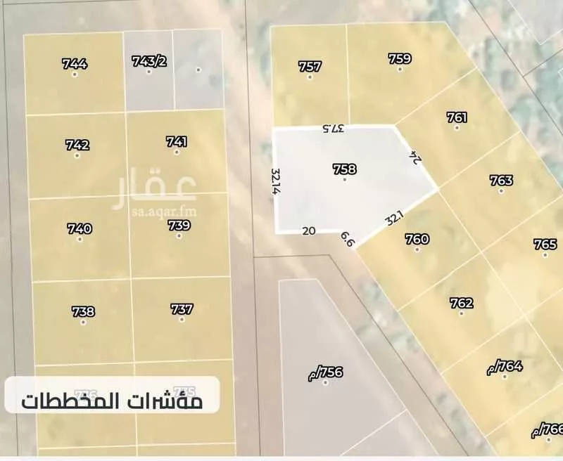 أرض 823 م² في بنبان 2